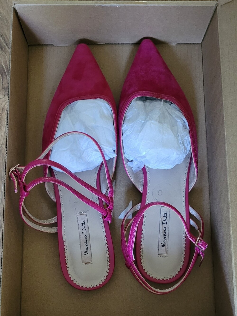 NWOT! Massimo Dutti Hot Pink Suede Pointed Toe Ankle-Strap Flats